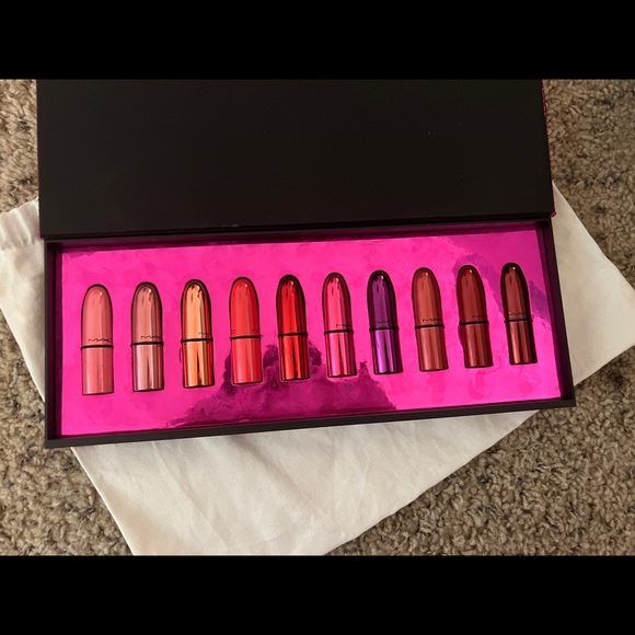 (No Available)MAC Shiny Pretty Things Lip Kit - Picture 3 of 4